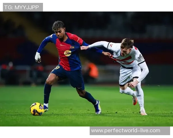 西甲激战:AC米兰狂胜皇马六球引发全场狂欢解析 西甲激战:AC米兰狂胜皇马六球引发全场狂欢解析