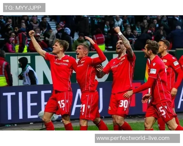 德甲精彩对决热刺大胜拜仁战术解析与全场回顾