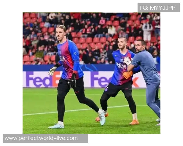 友谊赛精彩回顾巴黎圣日耳曼轻取那不勒斯点球大战引发全场热潮