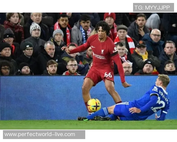 西甲大战切尔西大胜利物浦乌龙球成比赛转折点引发全场欢呼