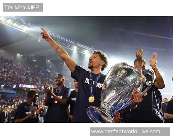 足总杯激战巴黎圣日耳曼大胜AC米兰6比2补时进球点燃全场激情